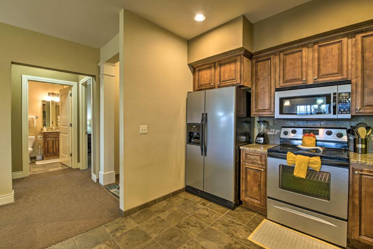 Inviting Branson Condo With Outdoor Dining Area Kültér fotó